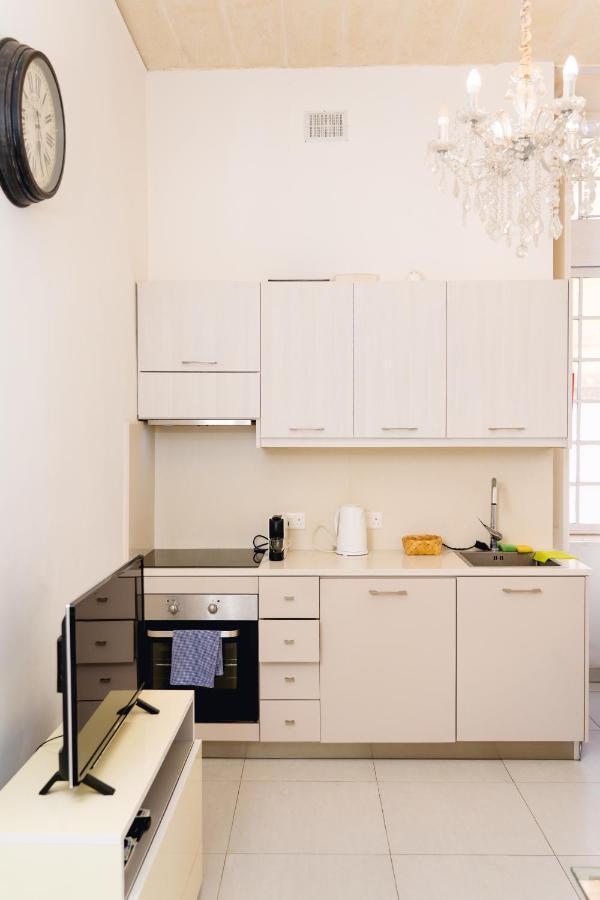 Unique 1 Bedroom In Hearth Of Old City Valetta バレッタ エクステリア 写真