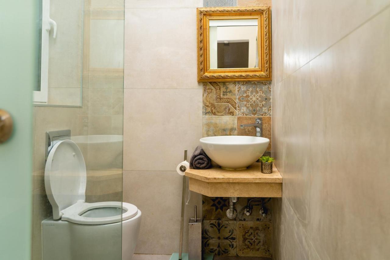 Unique 1 Bedroom In Hearth Of Old City Valetta バレッタ エクステリア 写真