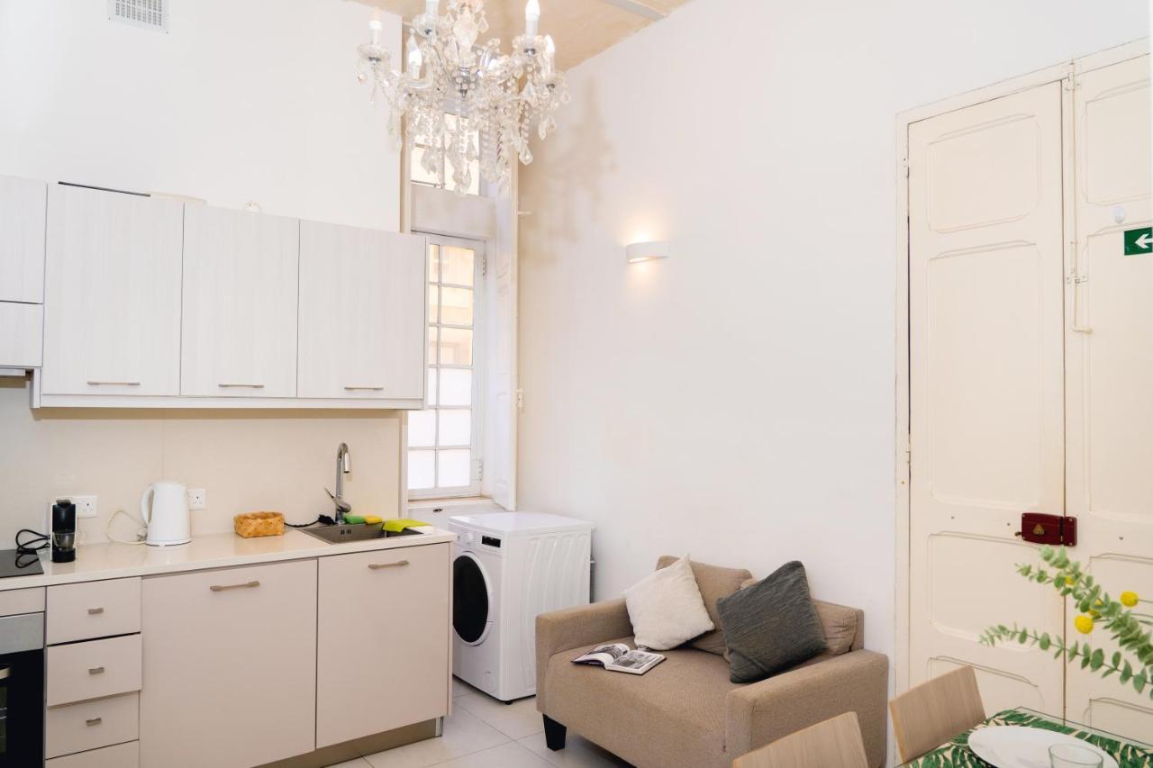 Unique 1 Bedroom In Hearth Of Old City Valetta バレッタ エクステリア 写真