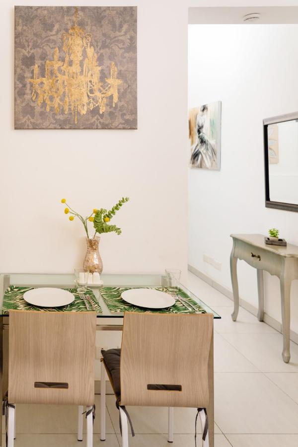 Unique 1 Bedroom In Hearth Of Old City Valetta バレッタ エクステリア 写真