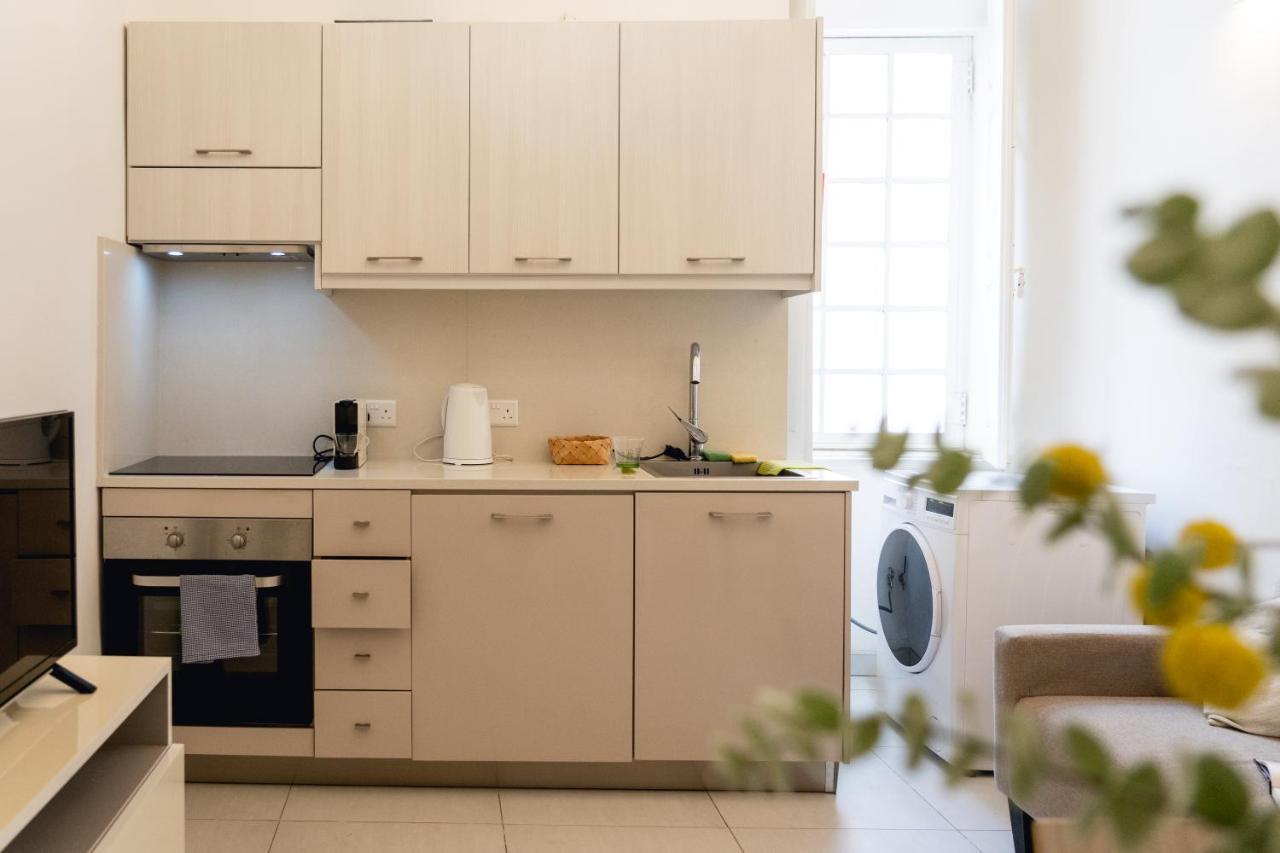 Unique 1 Bedroom In Hearth Of Old City Valetta バレッタ エクステリア 写真